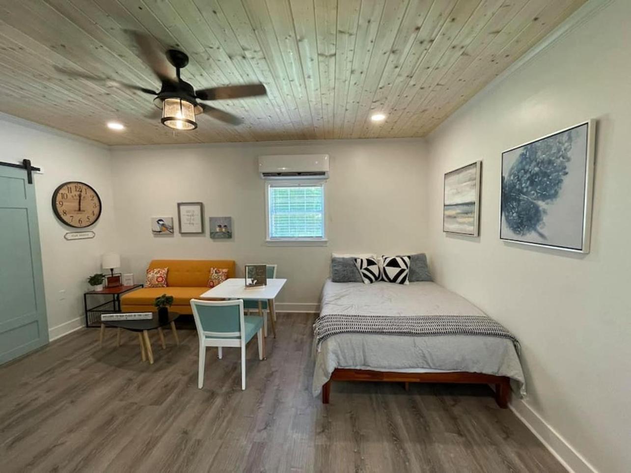 Beautifully Renovated Studio 2 Miles From Marina! Winchester Ngoại thất bức ảnh