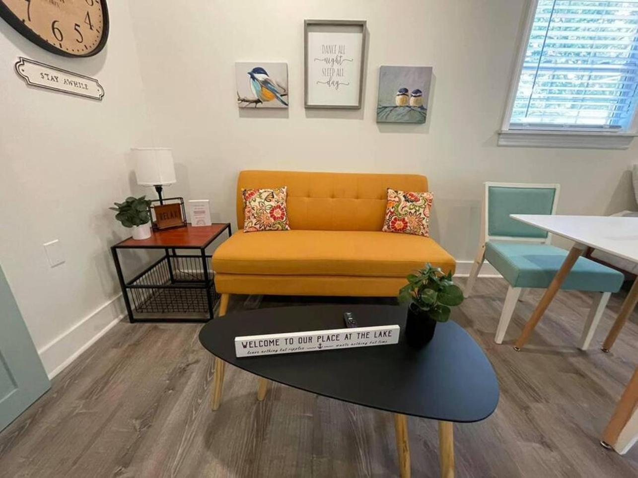 Beautifully Renovated Studio 2 Miles From Marina! Winchester Ngoại thất bức ảnh